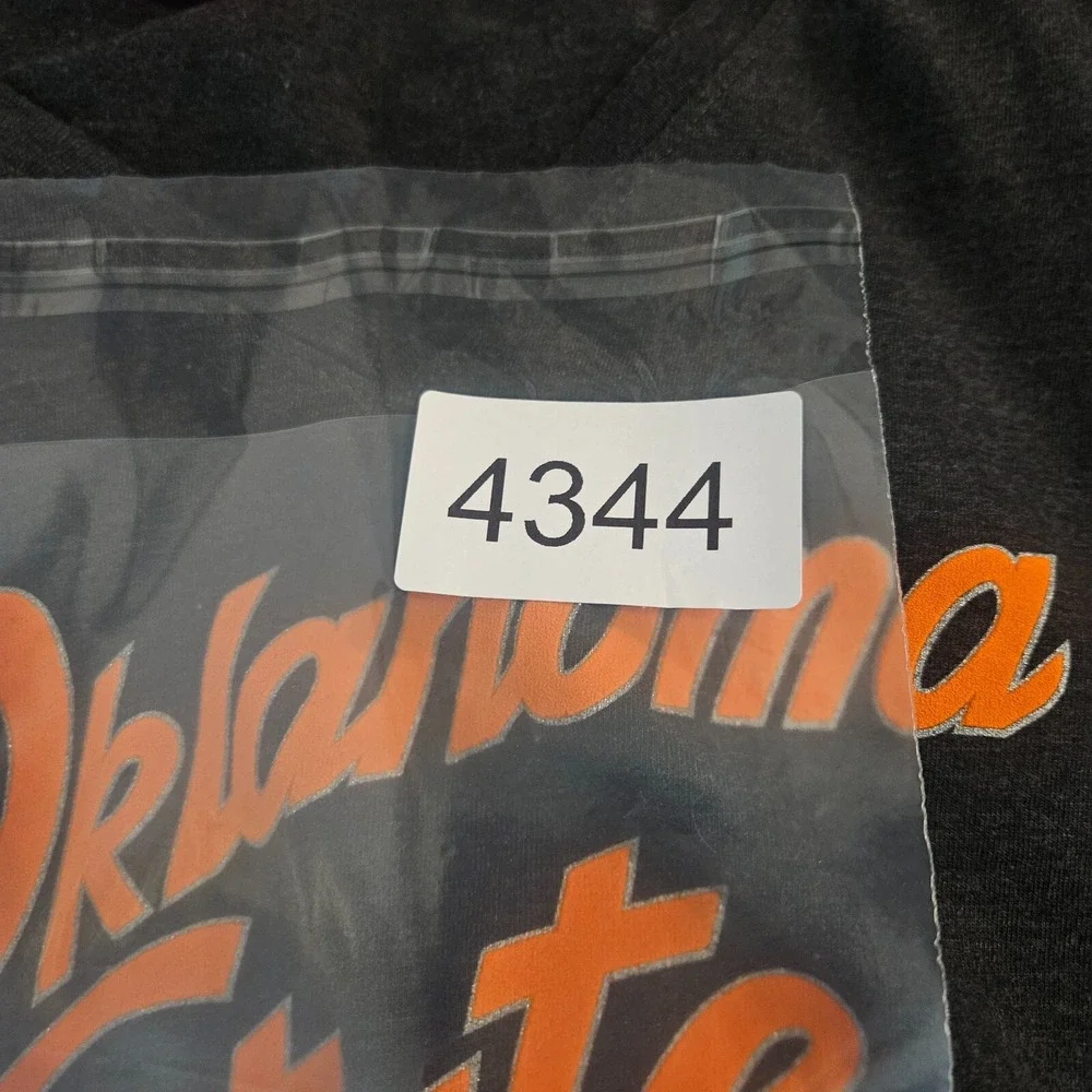 Nike Tee Top Women Size XL - Oklahoma State - V-Neck Long Sleeve Gray -XL‎